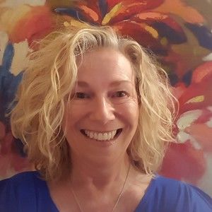 Meet your Posher, Sari